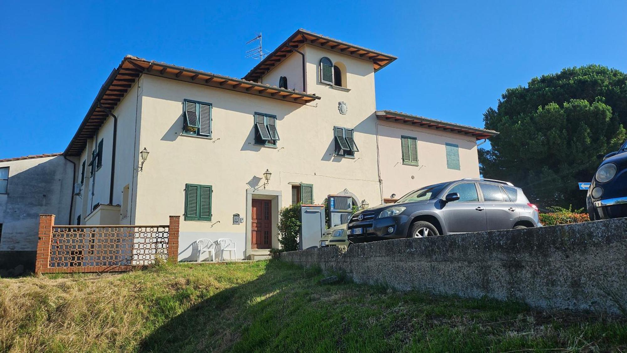Appartamento Via Roma Castelnuovo D'Elsa Экстерьер фото